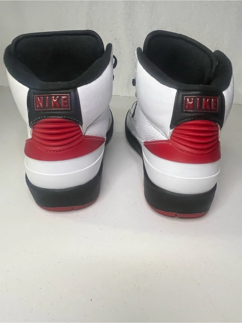 Nike Air Jordan 2 Retro GS Chicago 2022 Size 7Y